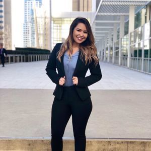 Meet your Posher, Zaira